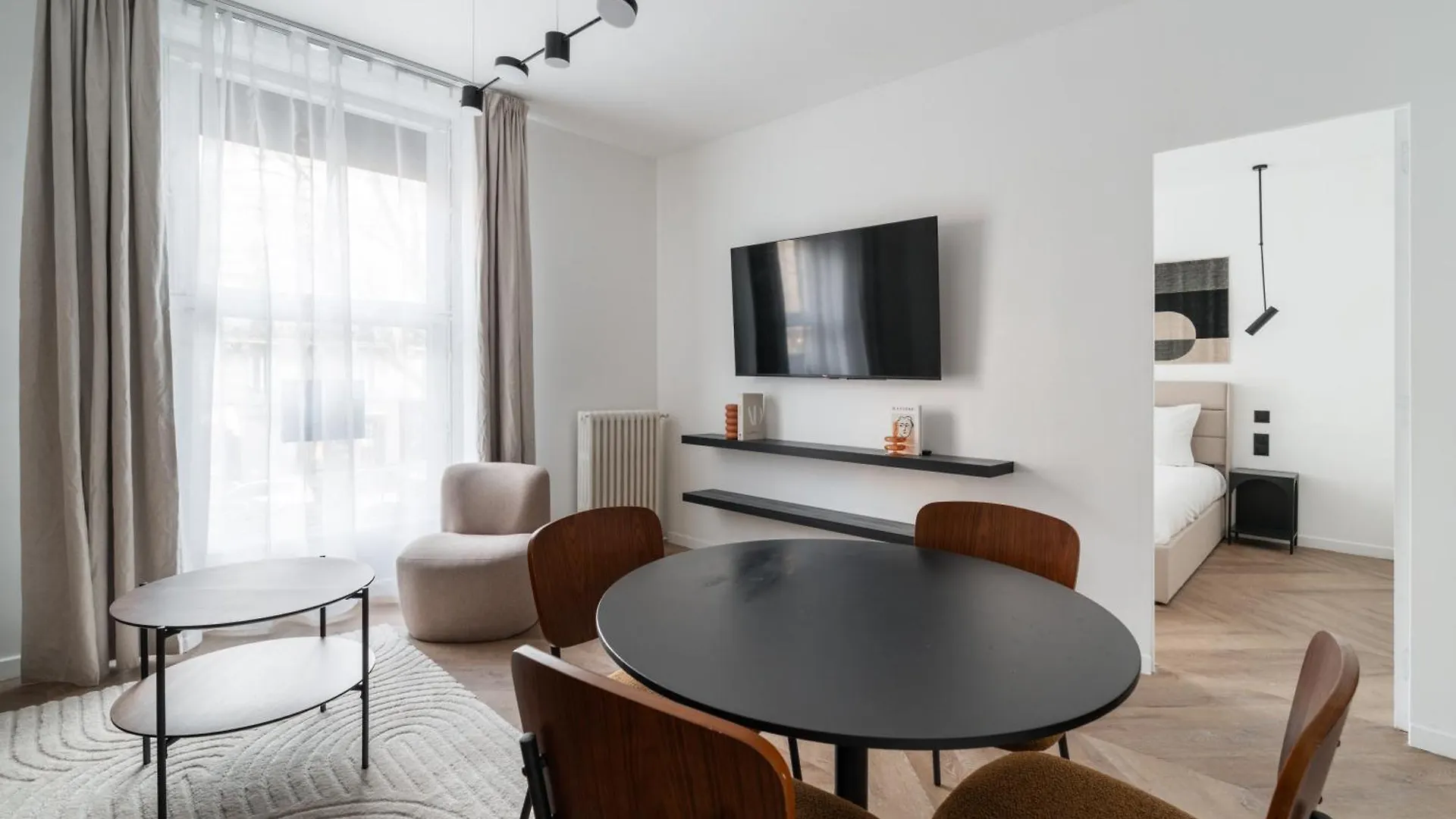 Appartement Parisien - Design - 4 Couchages 0*, Paris France